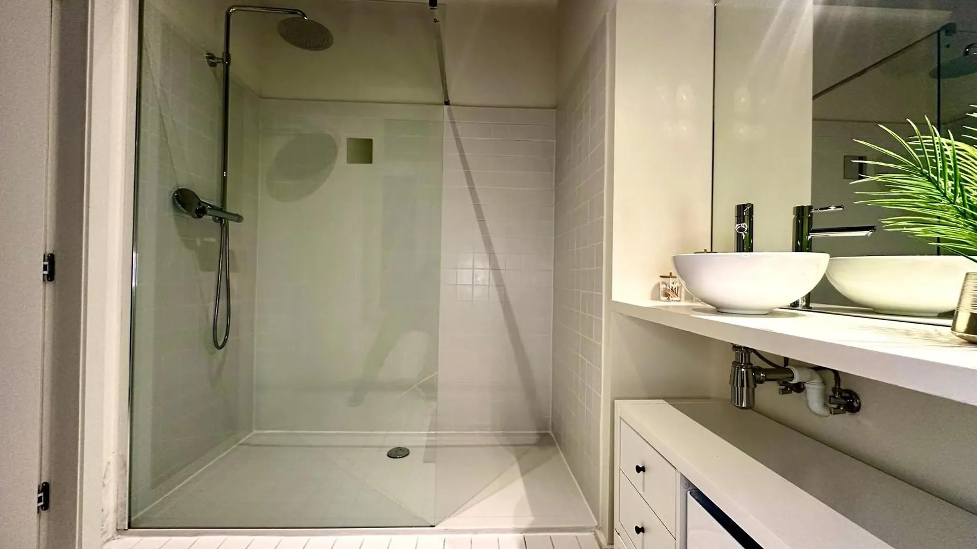 Luxury Suites Princess By Rikas Hotels Antwerpen