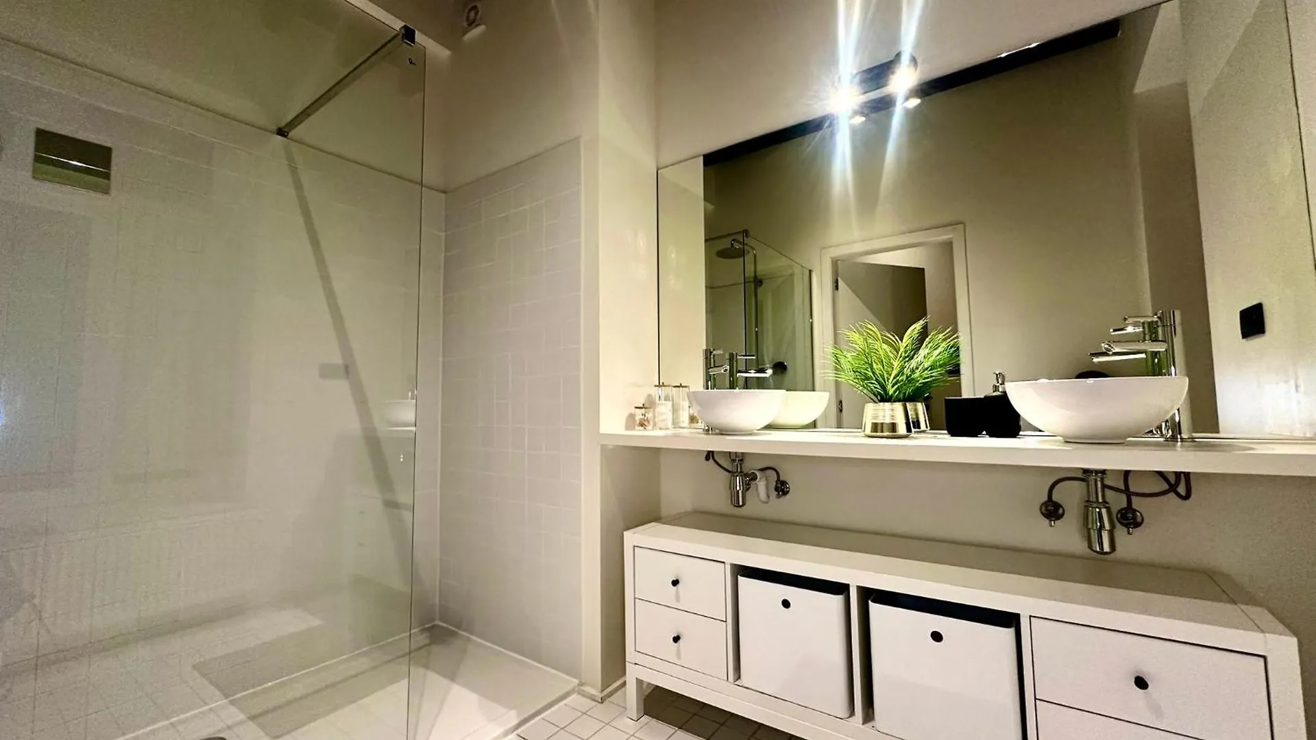Luxury Suites Princess By Rikas Hotels Antwerpen Appartement